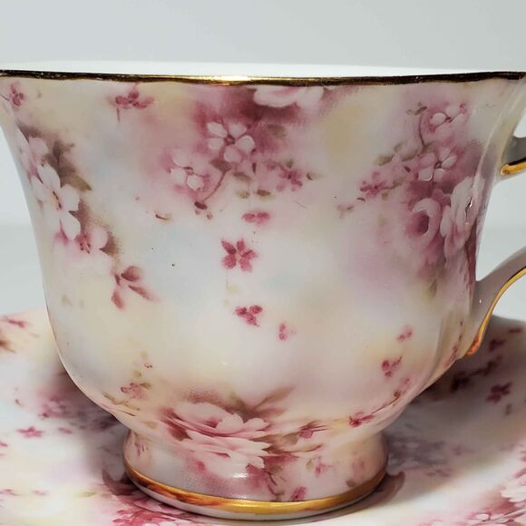 Pink Roses Teacup and Saucer Chintz - Picture 3 of 9